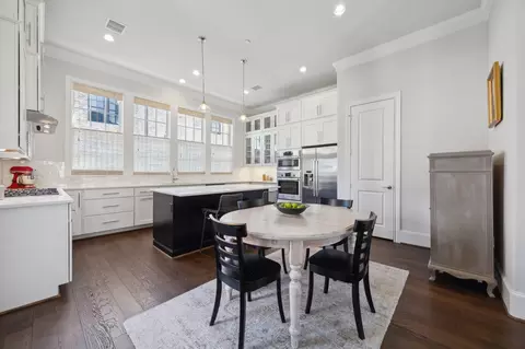 4130 Runyon Rd, Addison, TX 75001