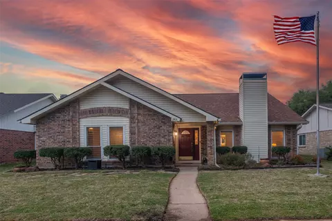 2816 London Ln, Flower Mound, TX 75028