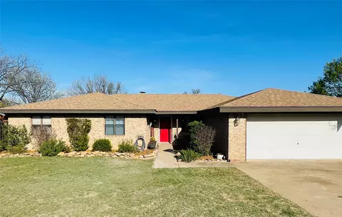 804 Oakhollow Rd, Eastland, TX 76448