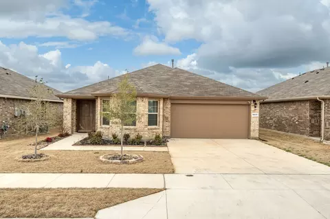 16617 Porterfield Ln, Justin, TX 76247