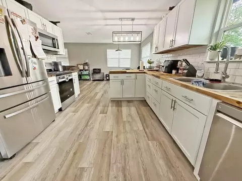 Kitchen - 101 Wright St, Barry, TX 75102 photo 1 of 1
