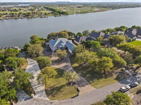 1205 Horizon Ct, Granbury, TX 76049