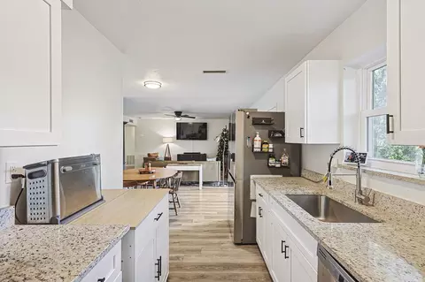 158 Eastwood Pl, Lewisville, TX 75067