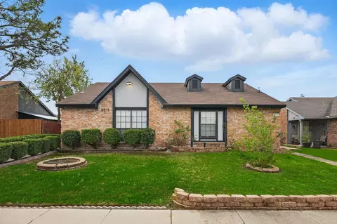 4611 Carr St, The Colony, TX 75056