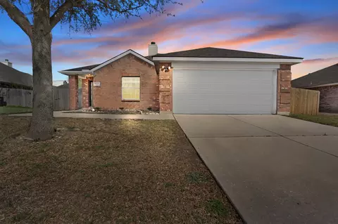 14037 Bronc Pen Ln, Haslet, TX 76052