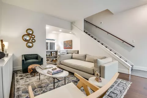 3940 Buena Vista St #302, Dallas, TX 75204
