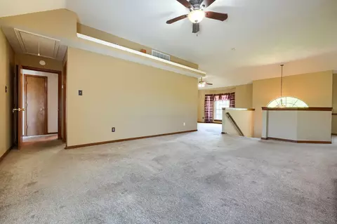 Living - 8418 Bridgewater Dr, Rowlett, TX 75088 photo 3 of 7