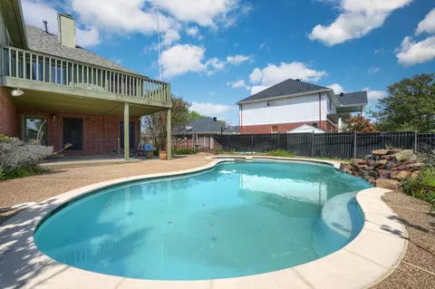 Exterior - 8418 Bridgewater Dr, Rowlett, TX 75088 photo 6 of 8