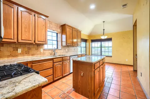 Kitchen - 8418 Bridgewater Dr, Rowlett, TX 75088 photo 1 of 3