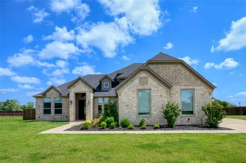 200 Chisolm Trl, Pottsboro, TX 75076
