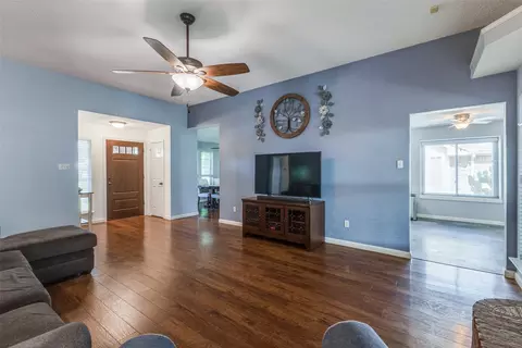 Living - 6606 Buckeye Dr, Rowlett, TX 75089 photo 1 of 3