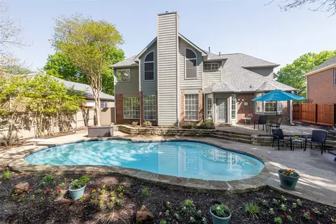 2513 Springhill Dr, Grapevine, TX 76051