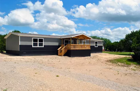 421 Brazos Mountain Dr, Weatherford, TX 76087