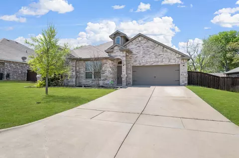 7528 Rose Crest Blvd, Forest Hill, TX 76140
