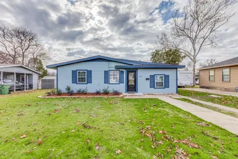 1312 Greenwood Dr, Garland, TX 75041