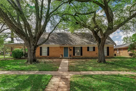 6150 Lovers Ln, Shreveport, LA 71105
