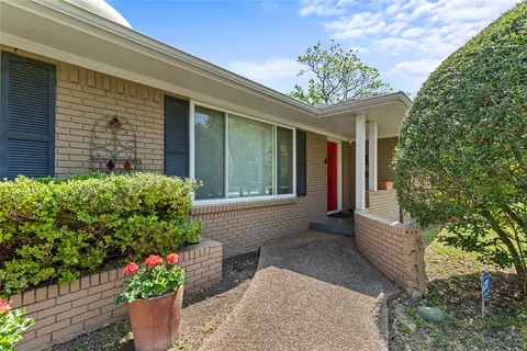 11724 Jamestown Rd, Dallas, TX 75230