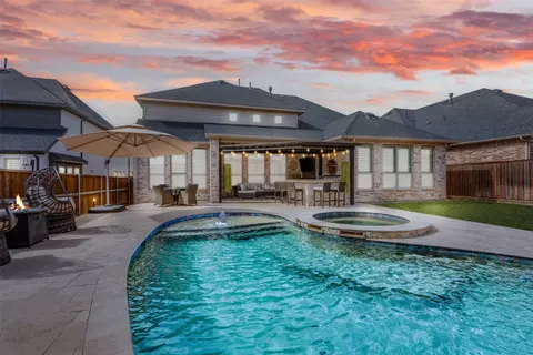 2512 Parliament Ct, Mckinney, TX 75071