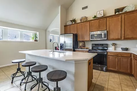 1100 Thicket Dr, Mansfield, TX 76063