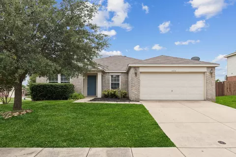 1416 Eagles Nest Trl, Krum, TX 76249
