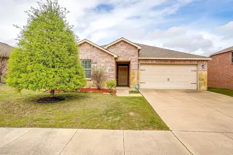 1264 Boxwood Ln, Burleson, TX 76028