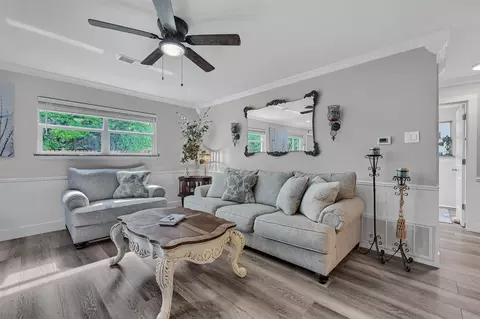 1210 Carla Dr, Denison, TX 75020