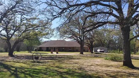 8009 Wood Ln, Terrell, TX 75160
