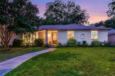 5329 Ashbrook Rd, Dallas, TX 75227