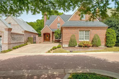 4954 Westbriar Dr, Fort Worth, TX 76109