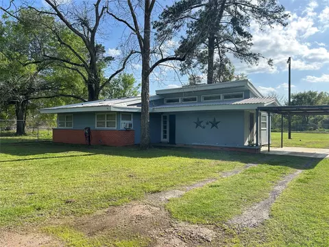 539 Granger St, Oakwood, TX 75855