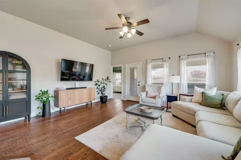 3103 Pinecrest Dr, Melissa, TX 75454