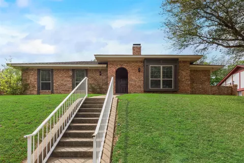 1435 Cardinal Creek Dr, Duncanville, TX 75137