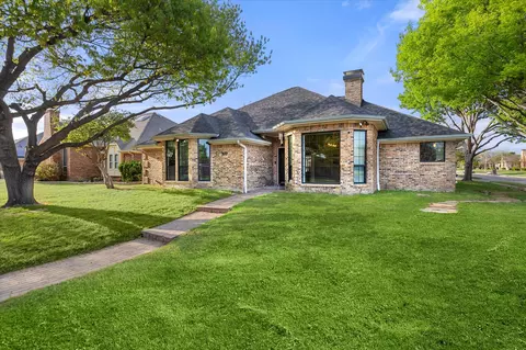 2533 Briardale Dr, Carrollton, TX 75006