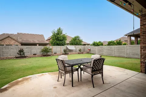 Exterior - 1525 7th St, Argyle, TX 76226 photo 3 of 5