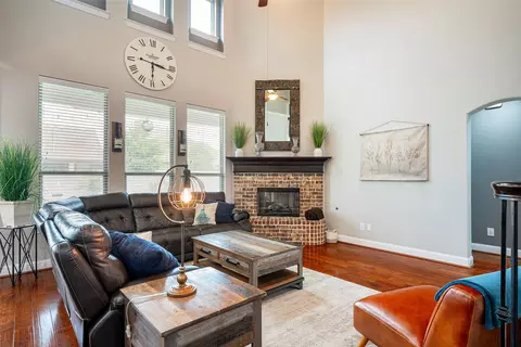 Living - 1525 7th St, Argyle, TX 76226 photo 2 of 2