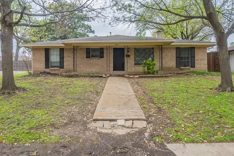 1315 Fernwood Dr, Mesquite, TX 75149