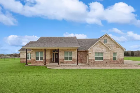 109 Cruise Town Dr, Boyd, TX 76023