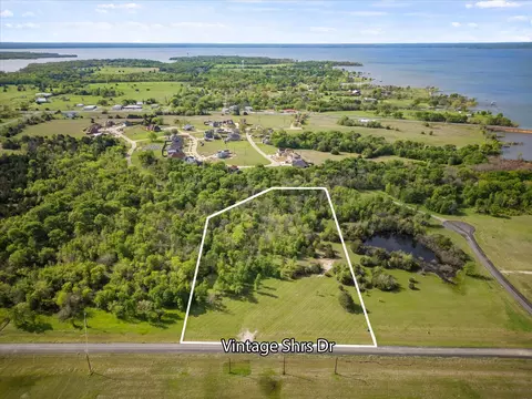 655 Vintage Shores Dr, East Tawakoni, TX 75472