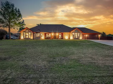 122 Creekview Ln, Crandall, TX 75114