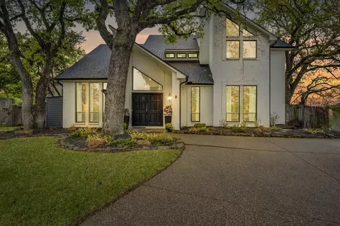 6701 Nob Hill Ct, North Richland Hills, TX 76182