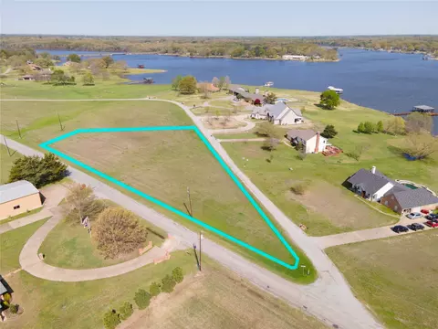 2110 Lake Side Dr, Bonham, TX 75418