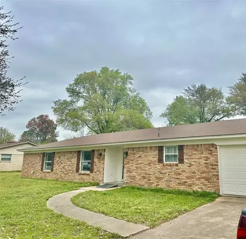 1905 College St, Sulphur Springs, TX 75482