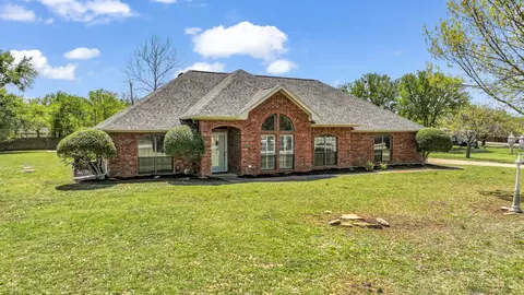 3204 Bluebonnet Cir, Weatherford, TX 76087