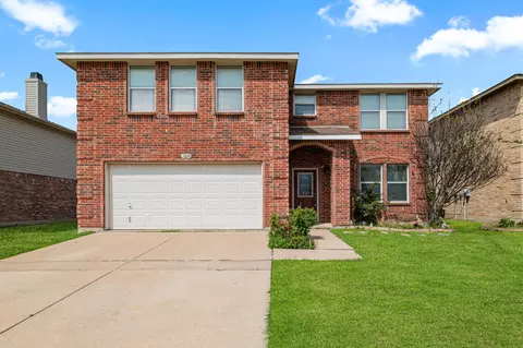3840 Country Ln, Fort Worth, TX 76123