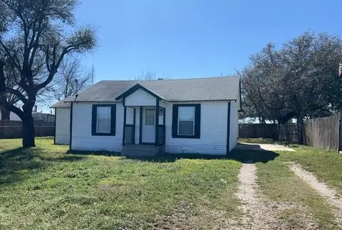 109 Garner Rd, Weatherford, TX 76086