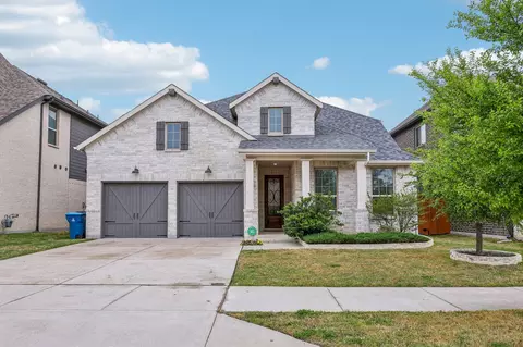 Exterior - 521 Windstream Dr, Aledo, TX 76008 photo 2 of 7
