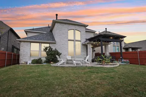 Exterior - 521 Windstream Dr, Aledo, TX 76008 photo 5 of 7