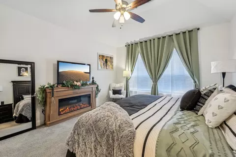 Bedroom - 521 Windstream Dr, Aledo, TX 76008 photo 2 of 4