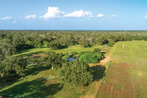 343 Batey Rd, No City, TX 78140