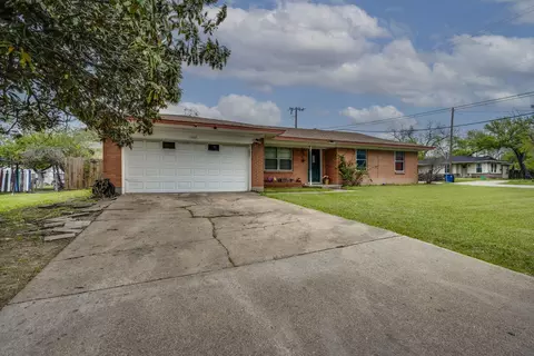 1400 Nichols St, Ennis, TX 75119